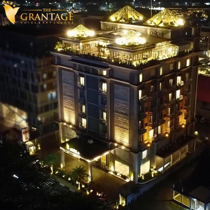 סרפונג The Grantage Hotel & Sky Lounge מראה חיצוני תמונה